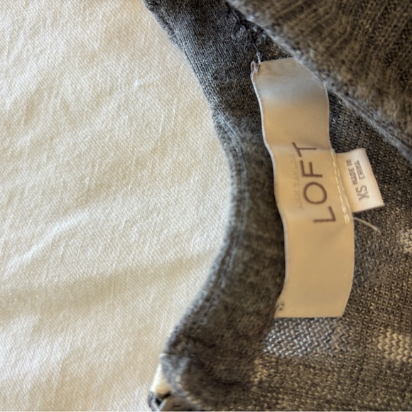 Loft sweater - size XS - Picture 2 of 3